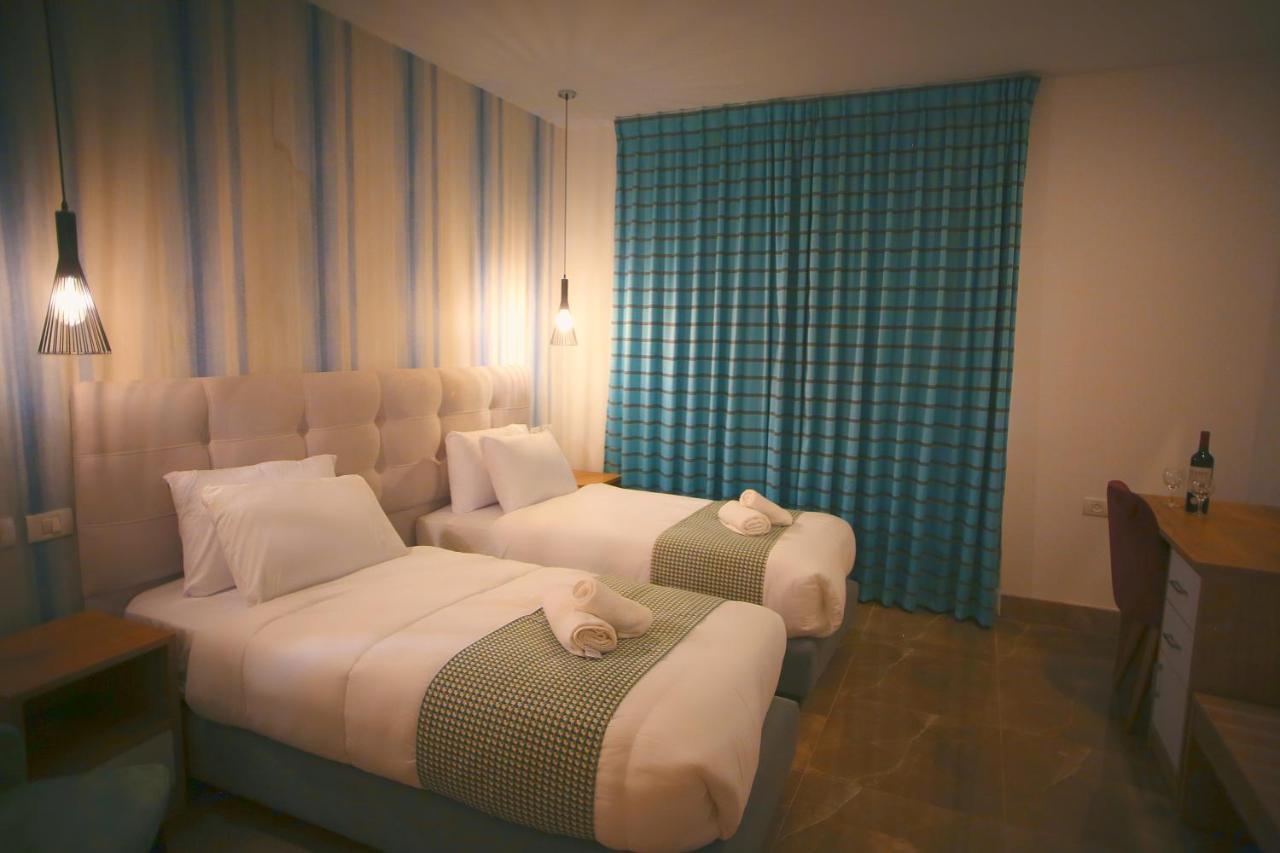 Lotus Boutique Hotel เบธเลเฮม ภายนอก รูปภาพ